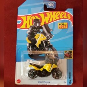 Hot‎ Wheels